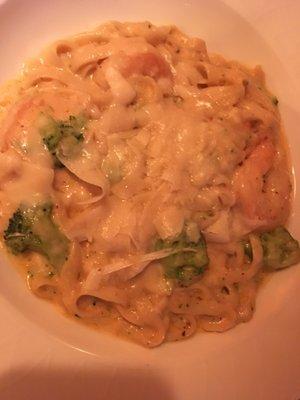 This is supposed to be Shrimp Alfredo with Broccoli.