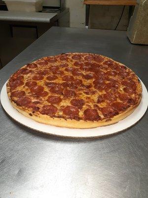 X-large Pepperoni Pizza