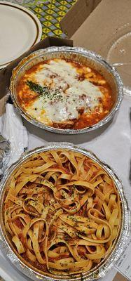 I decided to get fettuccine this time. Never had it from here. Chicken parm in the back. Nice chicken smothered in tomato sauce