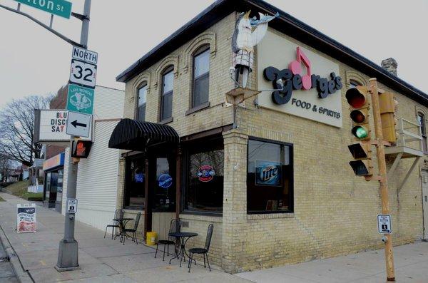 Located on the corner of North Main and Hamilton in Racine, WI, George's Tavern is not hard to spot!