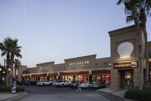 Silver Sands Premium Outlets