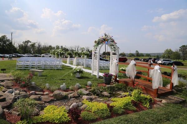 Beckett Ridge Country Club Outdoor Ceremony