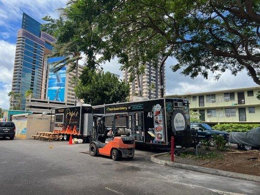 Food truck with fork lift