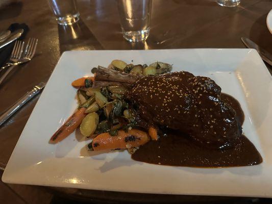 Lamb shank