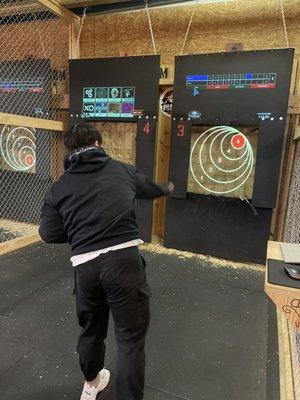 Axe Master Throwing