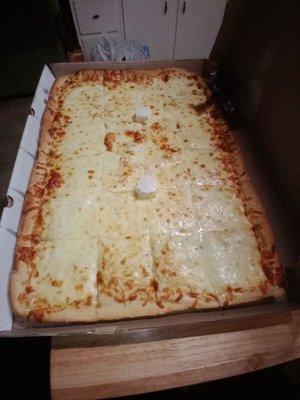 White cheese pizza