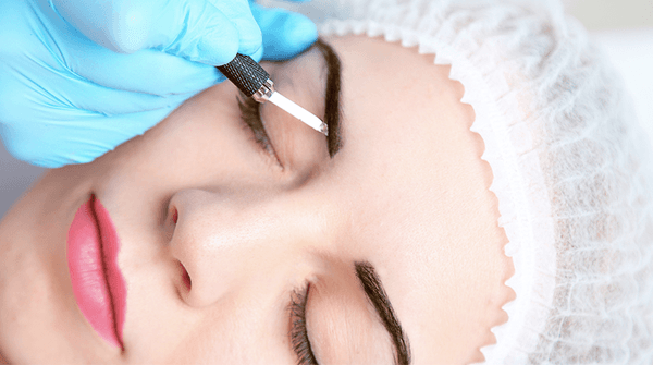 We offer 1-3 day training for Microblading and Microshading courses. Get fully Certified in the art of permanent makeup!