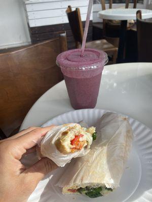 Vegetal Sandwich and peanut butter and jelly smoothie.  Delicious!!!!