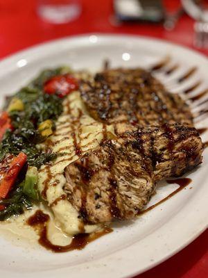 Balsamic chicken w/spinach, mashed potatoes, and bell peppers - AWESOME!!