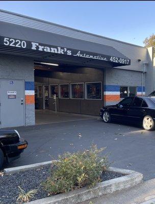 5220 Frank's Automotive 452-0917