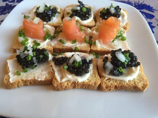 Smoked Salmon and Ossetra Caviar Toastettes with Creme Fraiche and Chives