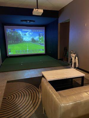 Golf simulator