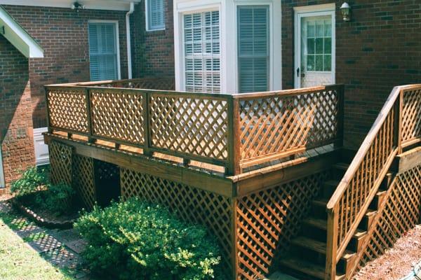 Wood Deck Cleaning and Sealing