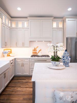 This elegant new construction Iowa home exudes timeless charm with a neutral palette, soothing accents, and thoughtful layouts.