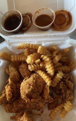 Chicken tenders & thick cut fries