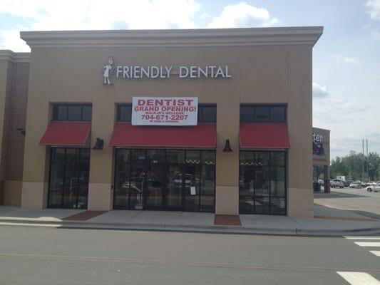 The exterior or our Gastonia Dentist office.