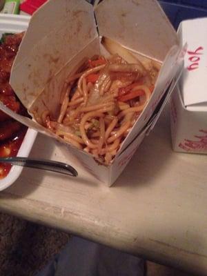 Chicken lo mein