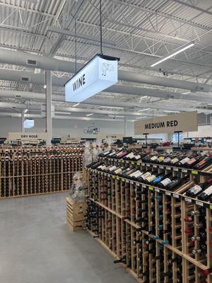 clearly labeled and fun to browse wine sections