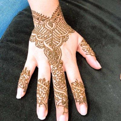 Henna tattoo