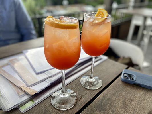 Grapefruit spritz.