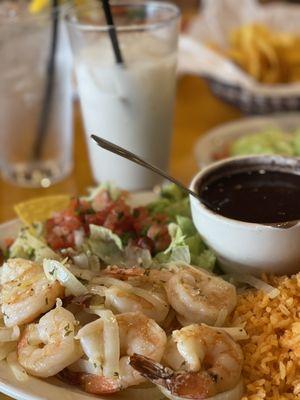 Camarones al ajillo/shrimp with garlic sauce