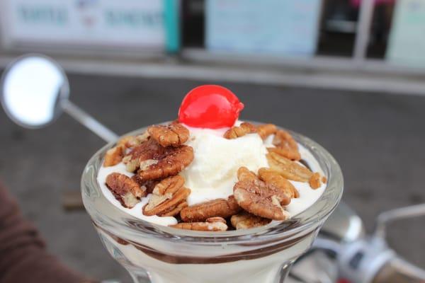 Hot Fudge Sundae with Pecans