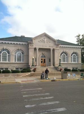 Belding Library