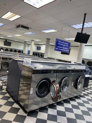 North Hollywood Coin Laundry