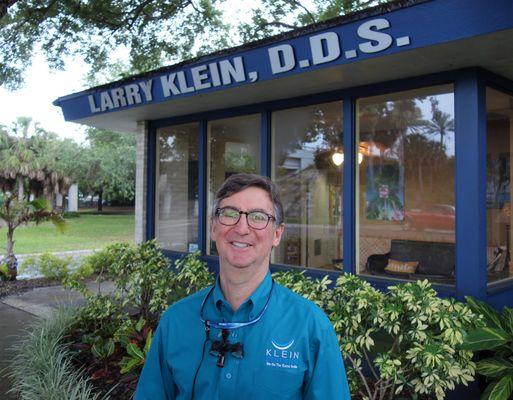 Dentist Larry Klein DDS