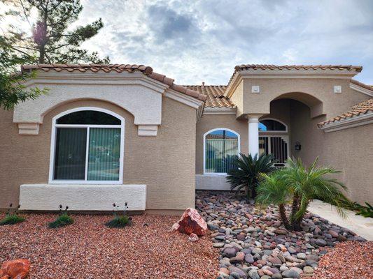 Lovely Arizona home with new Simonton windows with low-e 366 glass!