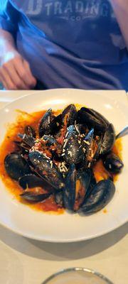 Tasty Mussels  Mmmm sauce so good