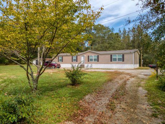 2016 Redmill Saragosa Rd, nice, 2021 Clayton DW on 1.5 acres