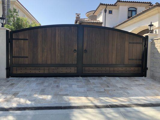 7' tall x 18' wide Double Driveway gate with lift-master operators