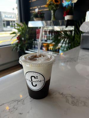 Ice vanilla latte