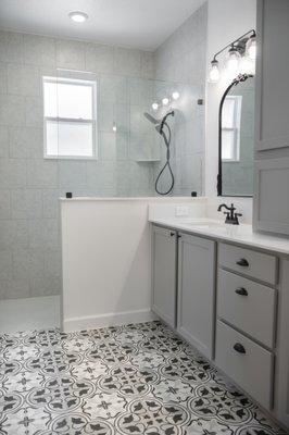 Heritage - Master Bathroom