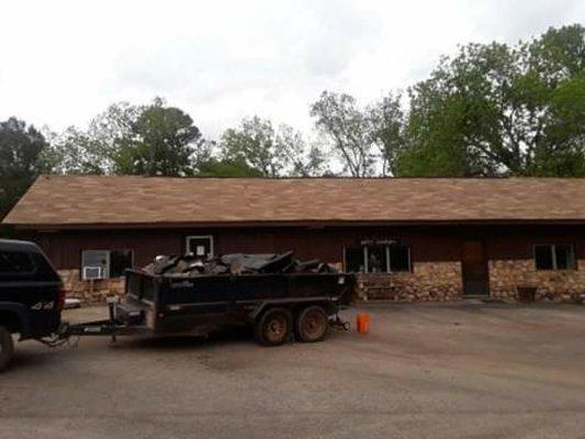 Three-tab rustic cedar 25 year shingles