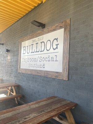 Bulldog Beer & Wine - South End