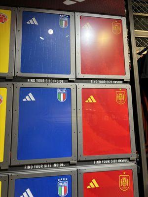 italy and spain football jersies