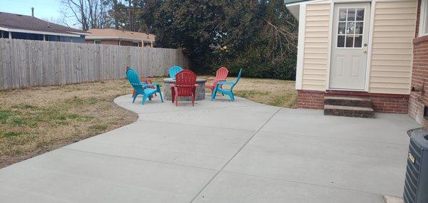 Patio/fire pit