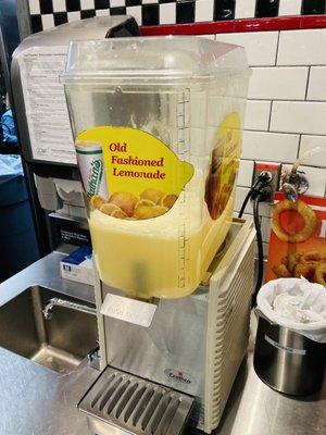 Old fashioned lemonade