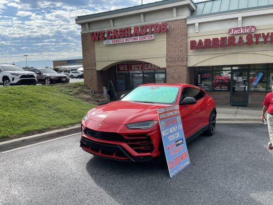 Lamborghini Urus purchase by We Cash Autos, paying over 250k for this SUV!