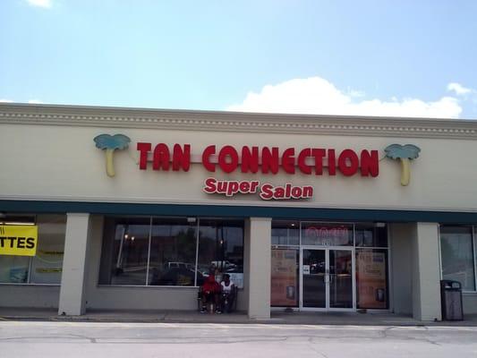 Laundry facility is located on east end of strip center by CVS. Tanning is separate from laundry at this location.