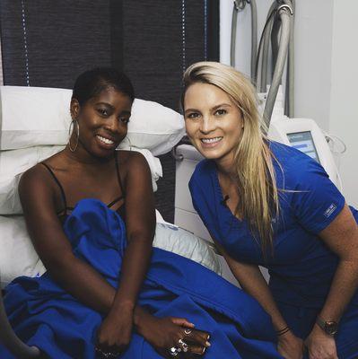 One of our favorite bloogers @missenocha was in our office for her first CoolSculpting treatment on her flanks and upper back.