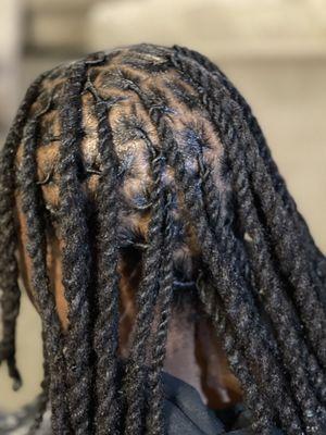 Dread Loc re twist and 2 string twist