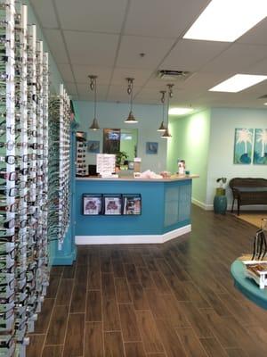 friendly and comfortable way to shop for the perfect eyeglasses