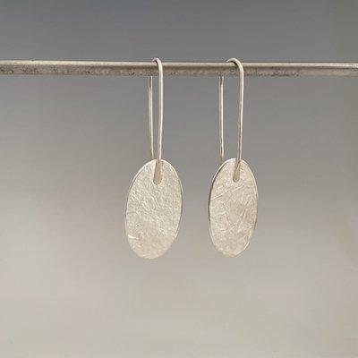 Sterling silver oval overlap earrings