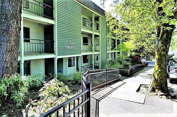 Currently Available:  https://portland.craigslist.org/mlt/apa/d/2-bedroom-2-bath-condo-in/6708380792.html