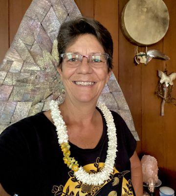 Hawaiian Lomi Lomi Massage Therapy