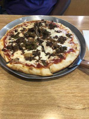 Philly cheesesteak pizza