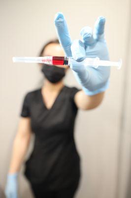 LOSE WEIGHT WITH OUR B12 LIPO SHOTS!